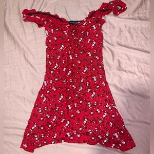 PRETTYLITTLETHING PLT Red floral mini dress